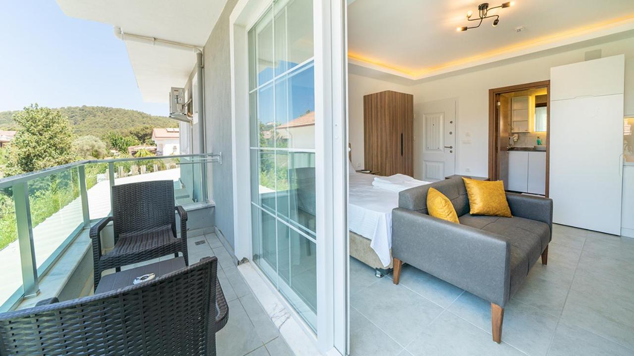 Midpoint Suites Fethiye Esterno foto