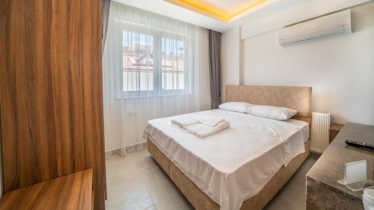 Midpoint Suites Fethiye Esterno foto