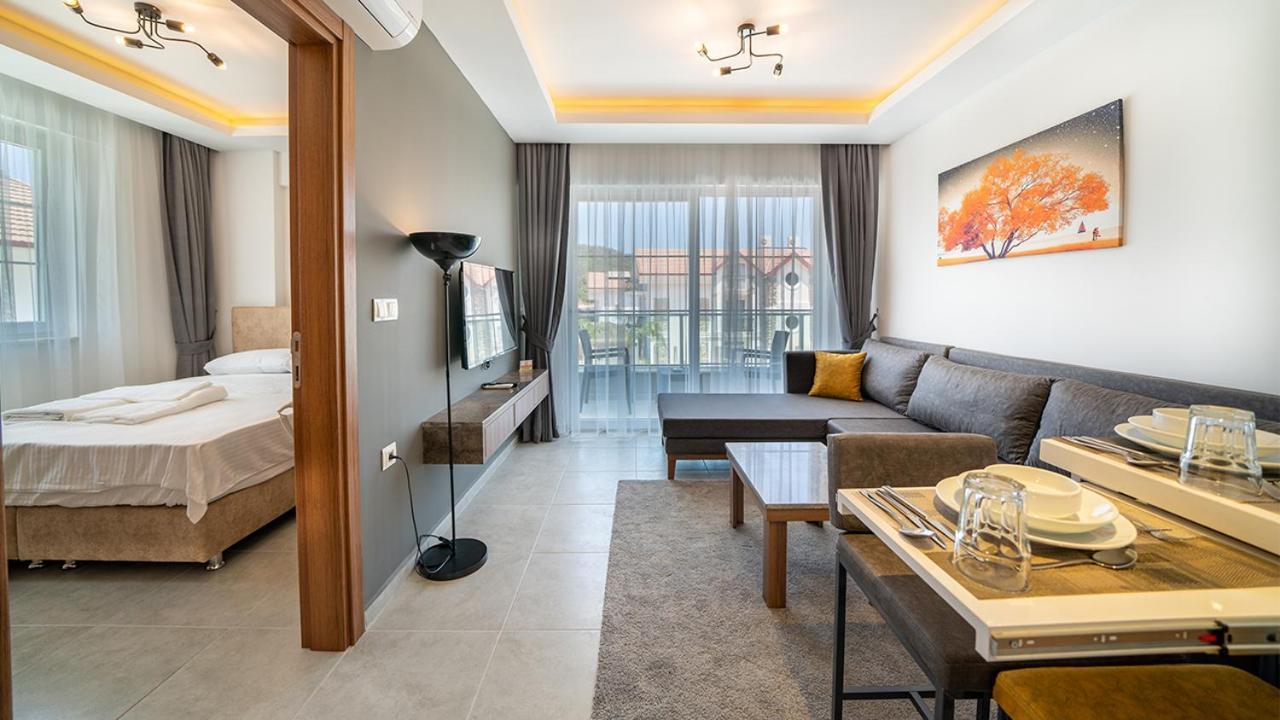 Midpoint Suites Fethiye Esterno foto