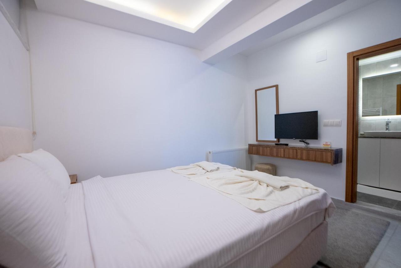 Midpoint Suites Fethiye Esterno foto