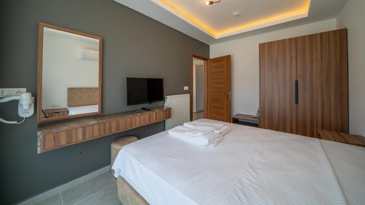 Midpoint Suites Fethiye Esterno foto